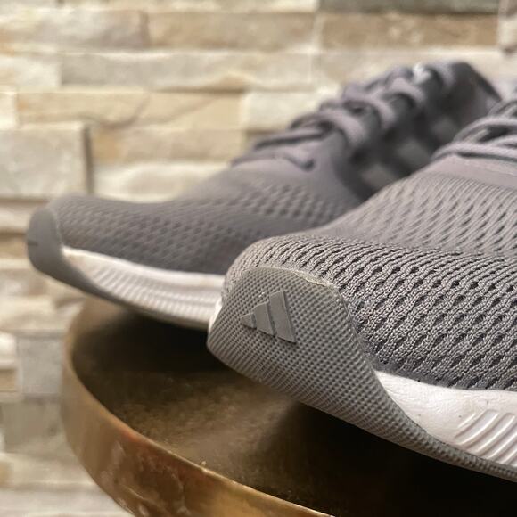 Adidas Men’s Running Shoes Size 10.5 | Gray Mesh Trainer NWOB - Picture 5 of 10